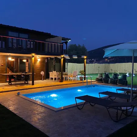 Rezervasyon Iptall * فتحية